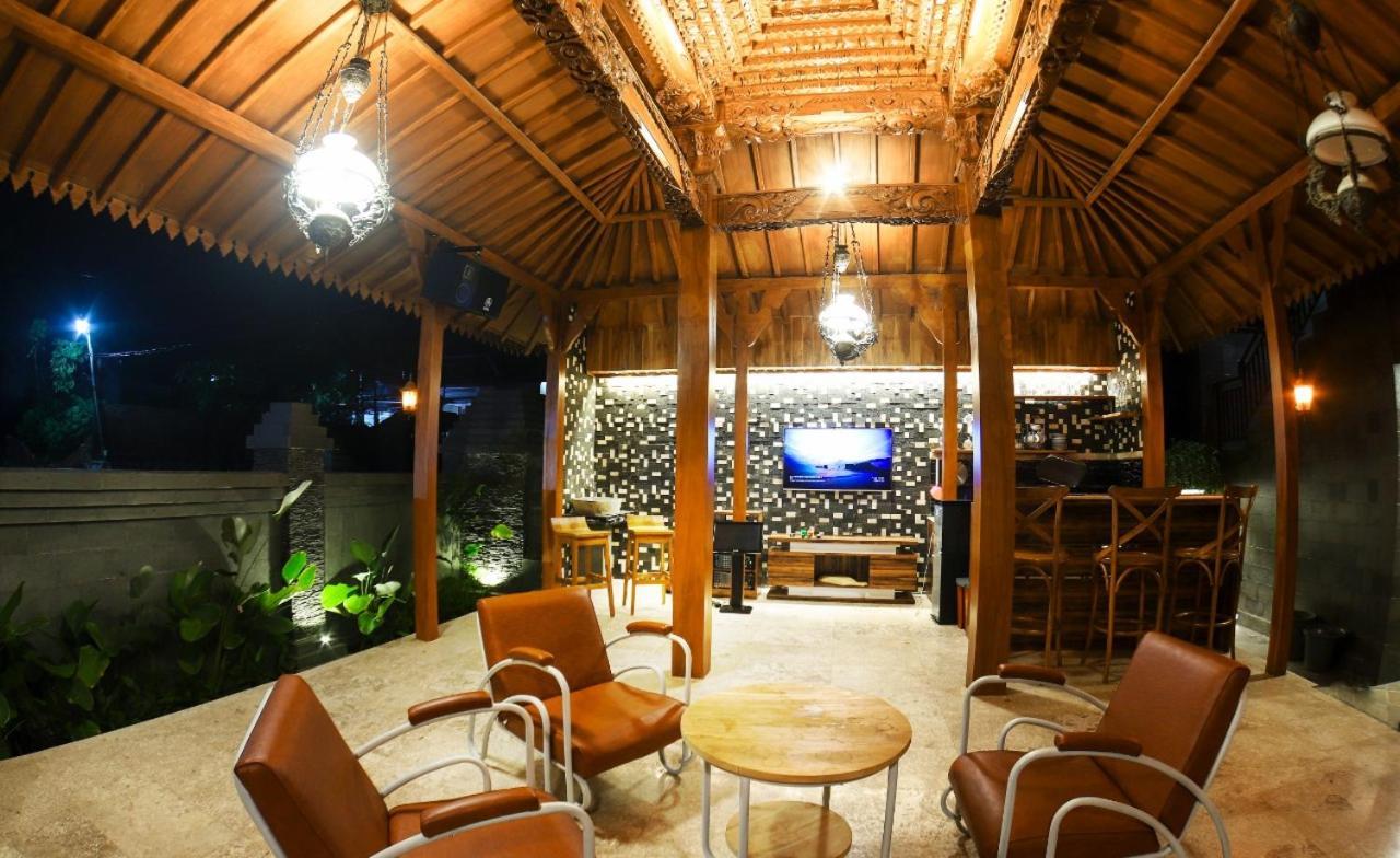 Joglo Jawa Jepara Exteriör bild